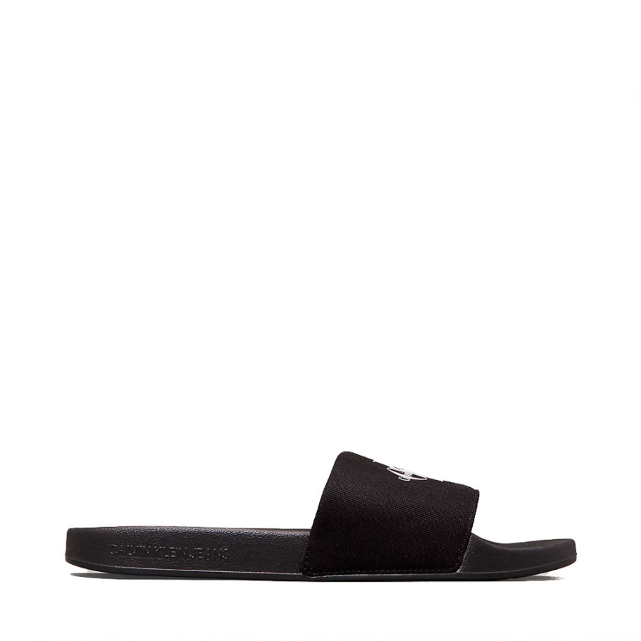 canvas-flip-flops-with-logo canvas-flip-flops-with-logo