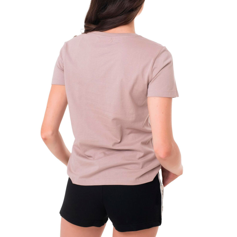 camiseta-com-logo-na-frente camiseta-com-logo-na-frente