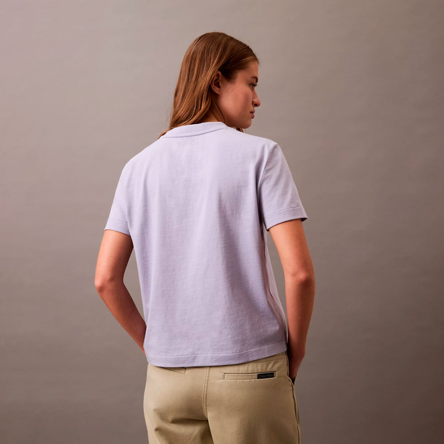 camiseta-com-logo-de-veludo camiseta-com-logo-de-veludo