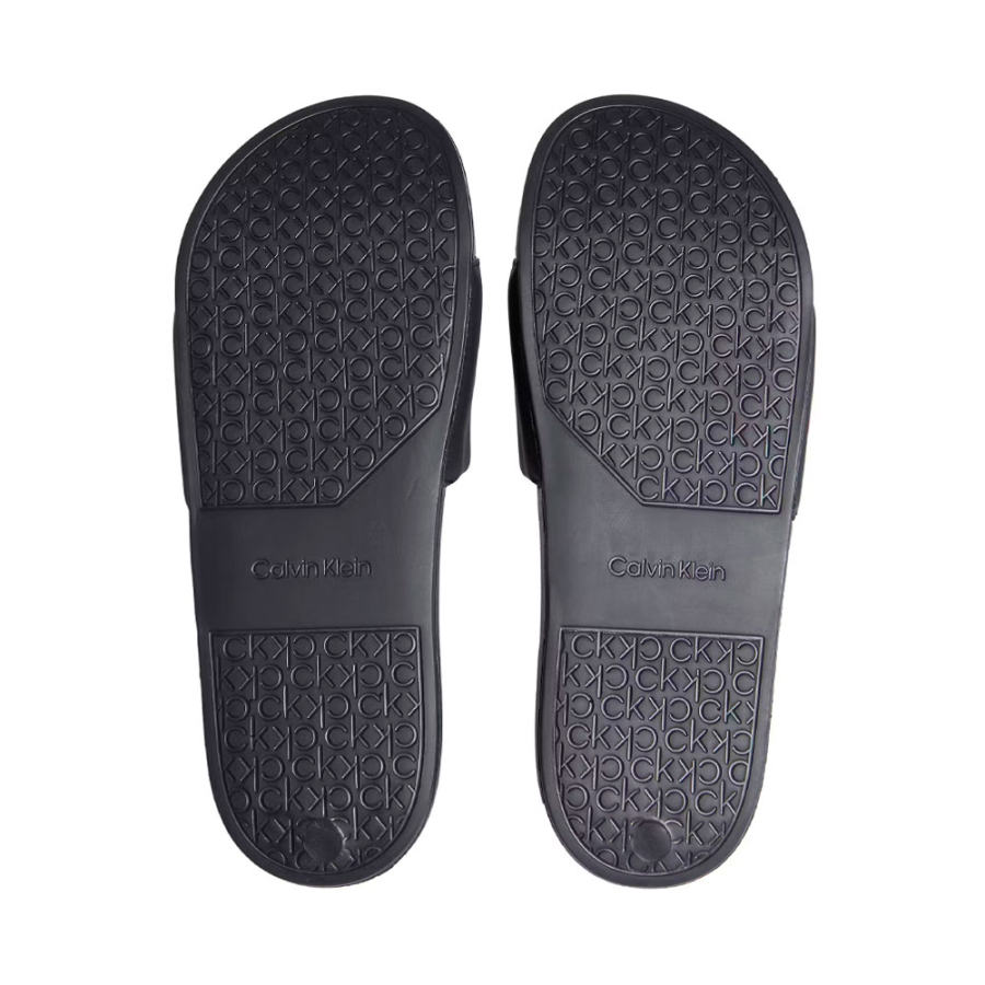 pool-flip-flops-mit-logo pool-flip-flops-mit-logo