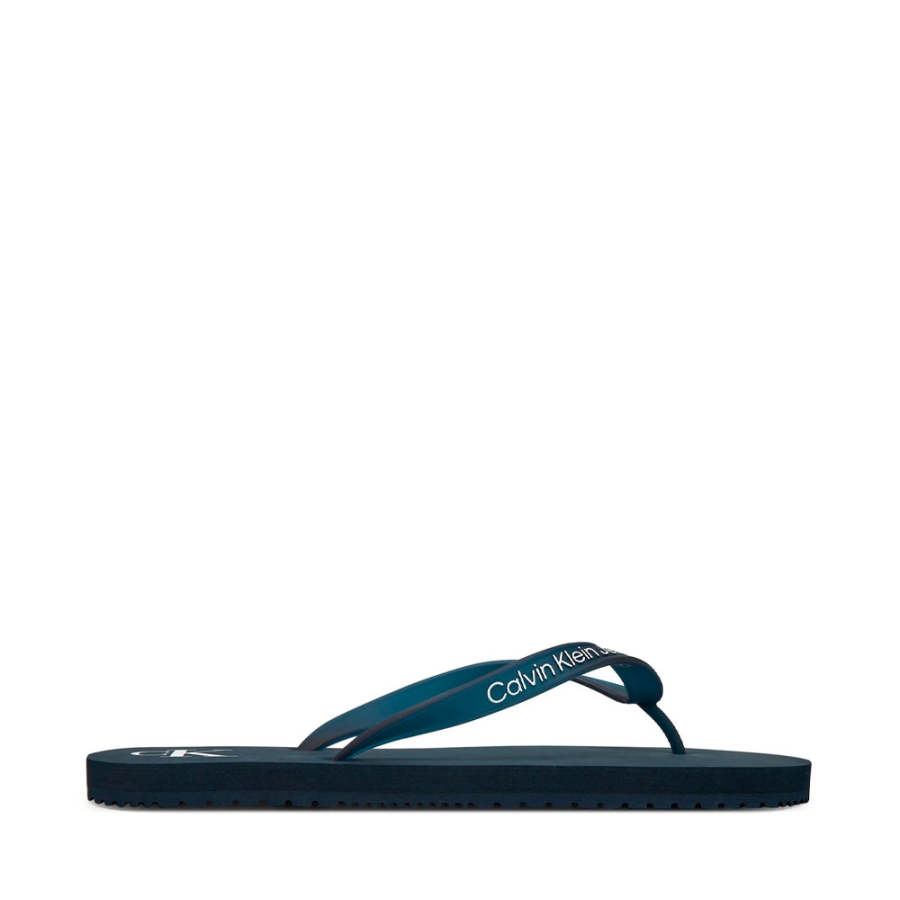 tongs-de-plage-avec-monologue