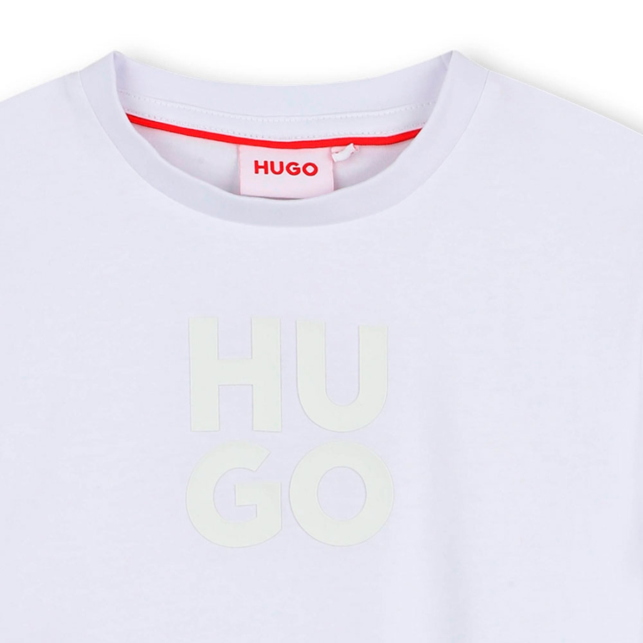 camiseta-infantil-com-logotipo-empilhado camiseta-infantil-com-logotipo-empilhado