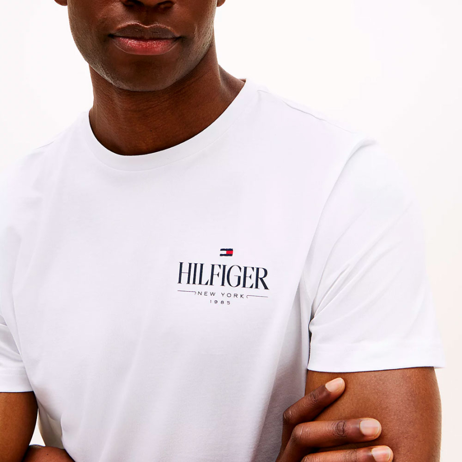 t-shirt-girocollo-con-logo t-shirt-girocollo-con-logo