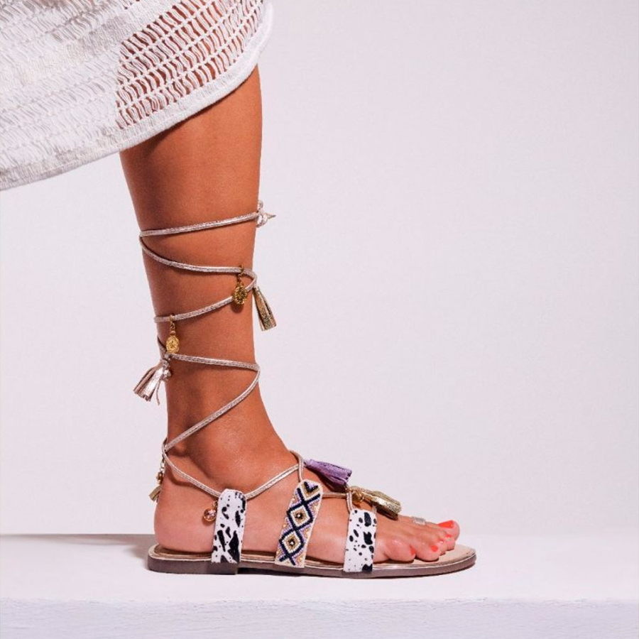 montello-ledersandalen-mit-perlen-und-fransen montello-ledersandalen-mit-perlen-und-fransen