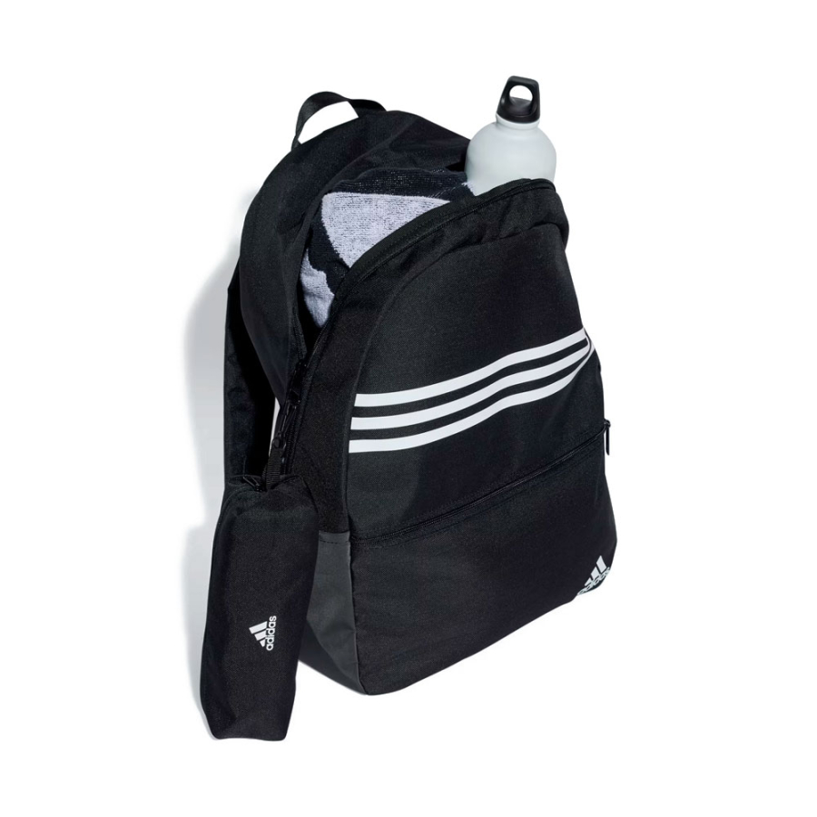 klassischer-horizontaler-rucksack-mit-3-bandern klassischer-horizontaler-rucksack-mit-3-bandern