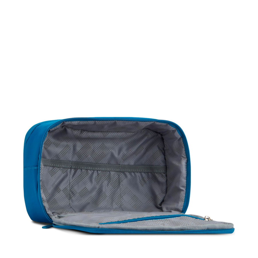 move-toiletry-bag move-toiletry-bag