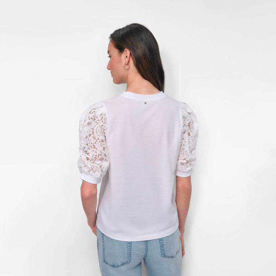 camiseta-de-renda-com-manga-bufada-e-gola-frente camiseta-de-renda-com-manga-bufada-e-gola-frente