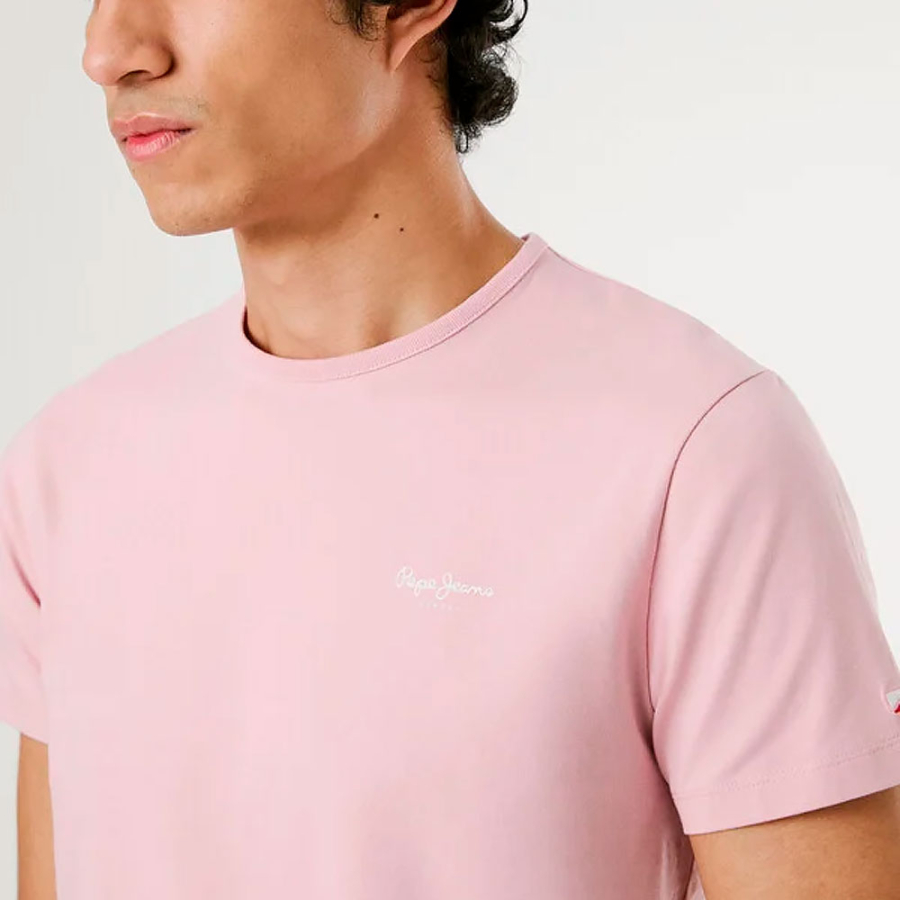 camiseta-slim-fit-com-logo-estampado camiseta-slim-fit-com-logo-estampado