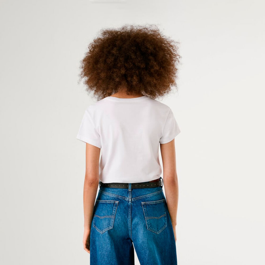 t-shirt-mit-normaler-passform-und-floralem-logo t-shirt-mit-normaler-passform-und-floralem-logo