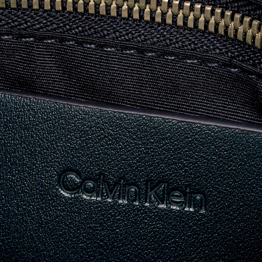 bolso-de-hombro-convertible-de-jacquard-con-logo bolso-de-hombro-convertible-de-jacquard-con-logo