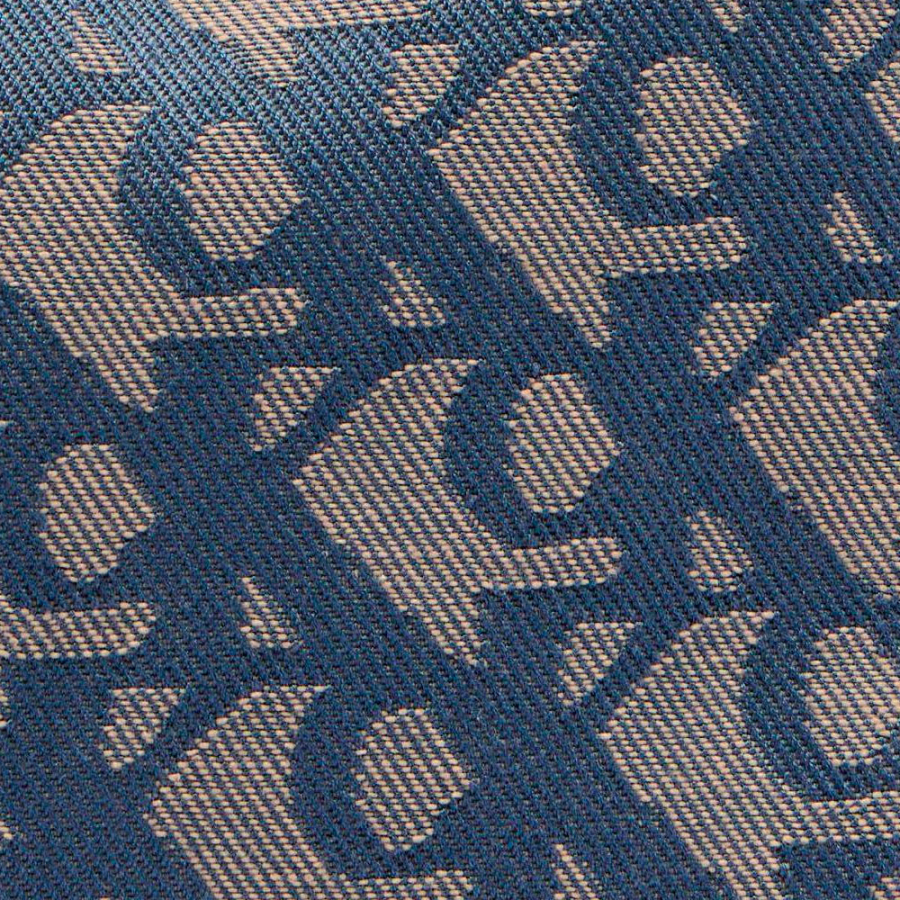 wandelbare-jacquard-umhangetasche-mit-logo wandelbare-jacquard-umhangetasche-mit-logo
