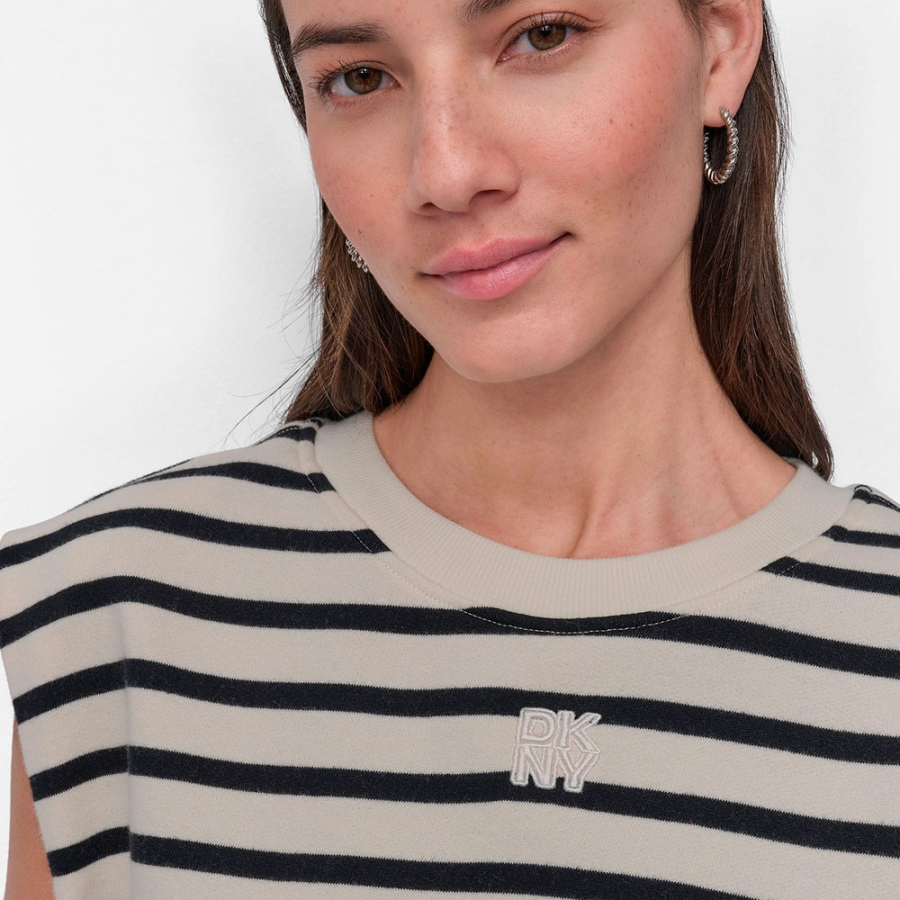 t-shirt-col-rond-sans-manches t-shirt-col-rond-sans-manches