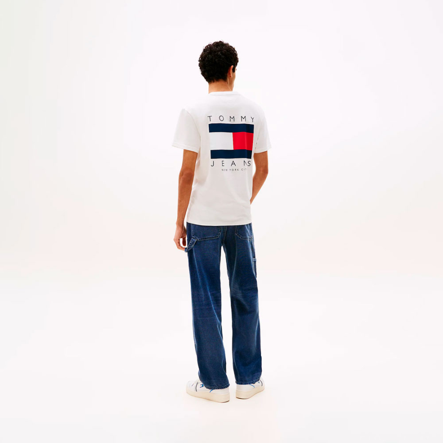 t-shirt-avec-logo-au-dos t-shirt-avec-logo-au-dos