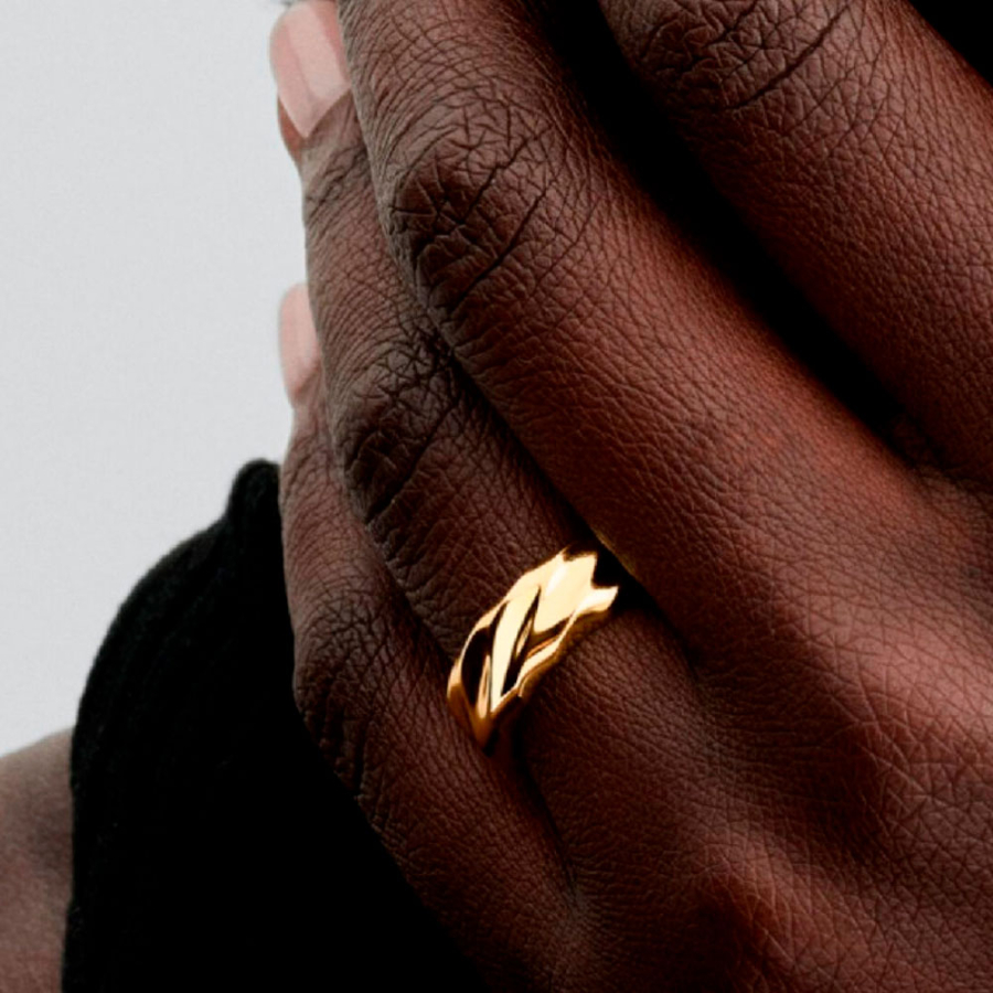 anillo-banda-ancha-ondulada-163886c00 anillo-banda-ancha-ondulada-163886c00