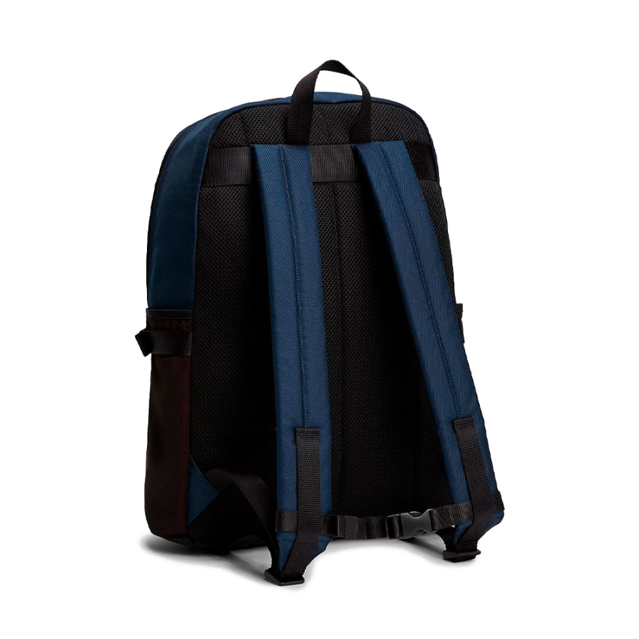 mochila-con-correas-de-cinta mochila-con-correas-de-cinta