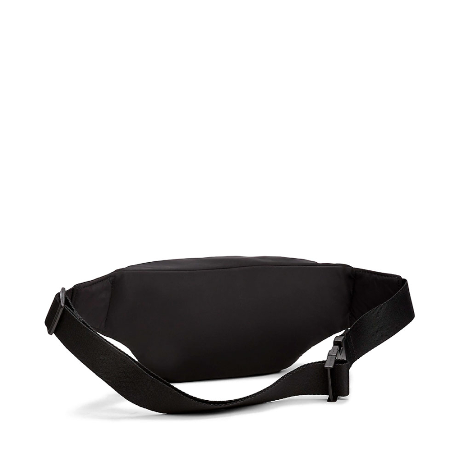 waist-bag-with-rubberized-logo waist-bag-with-rubberized-logo