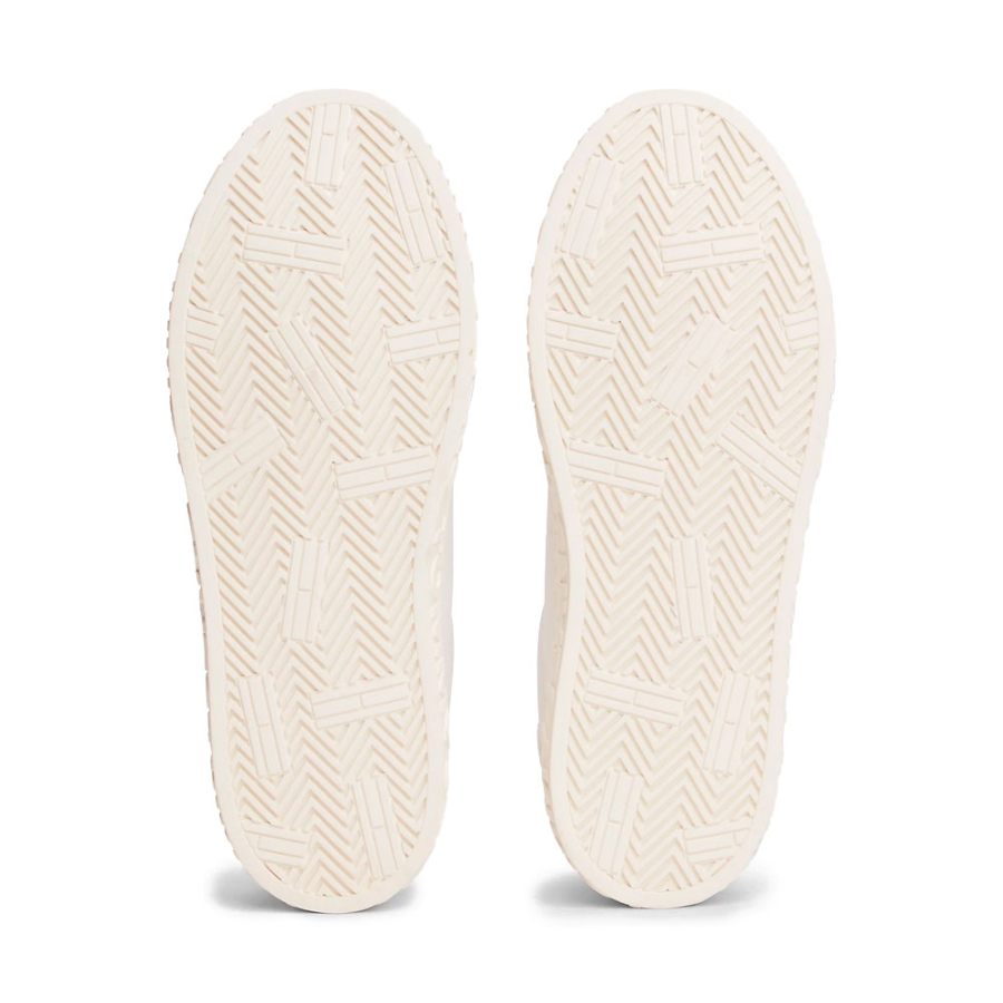 sneakers-con-logo-in-rilievo-e-pelle sneakers-con-logo-in-rilievo-e-pelle