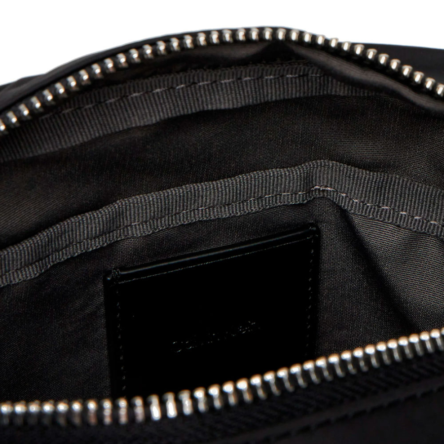 schlanke-nylon-reporter-umhangertasche schlanke-nylon-reporter-umhangertasche