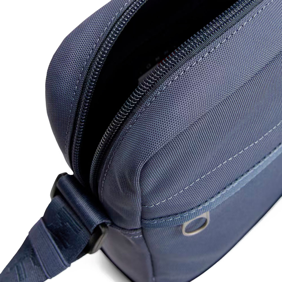 sac-a-bandouliere-essentiel-quotidien sac-a-bandouliere-essentiel-quotidien