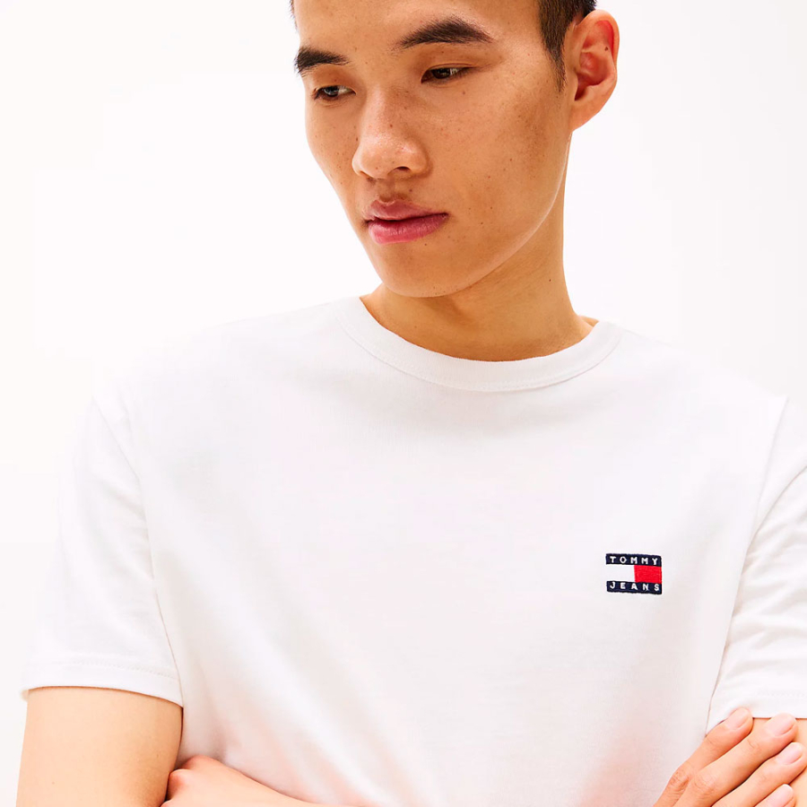 t-shirt-with-tonal-brand-patch t-shirt-with-tonal-brand-patch