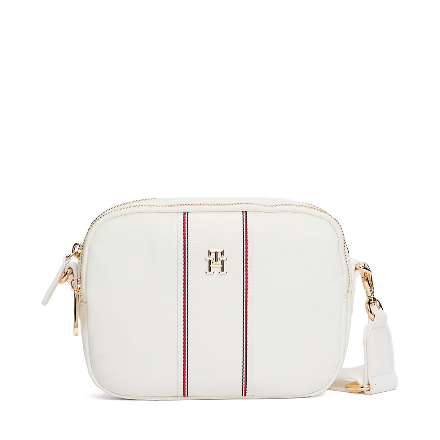 umhangetasche-mit-monogramm umhangetasche-mit-monogramm