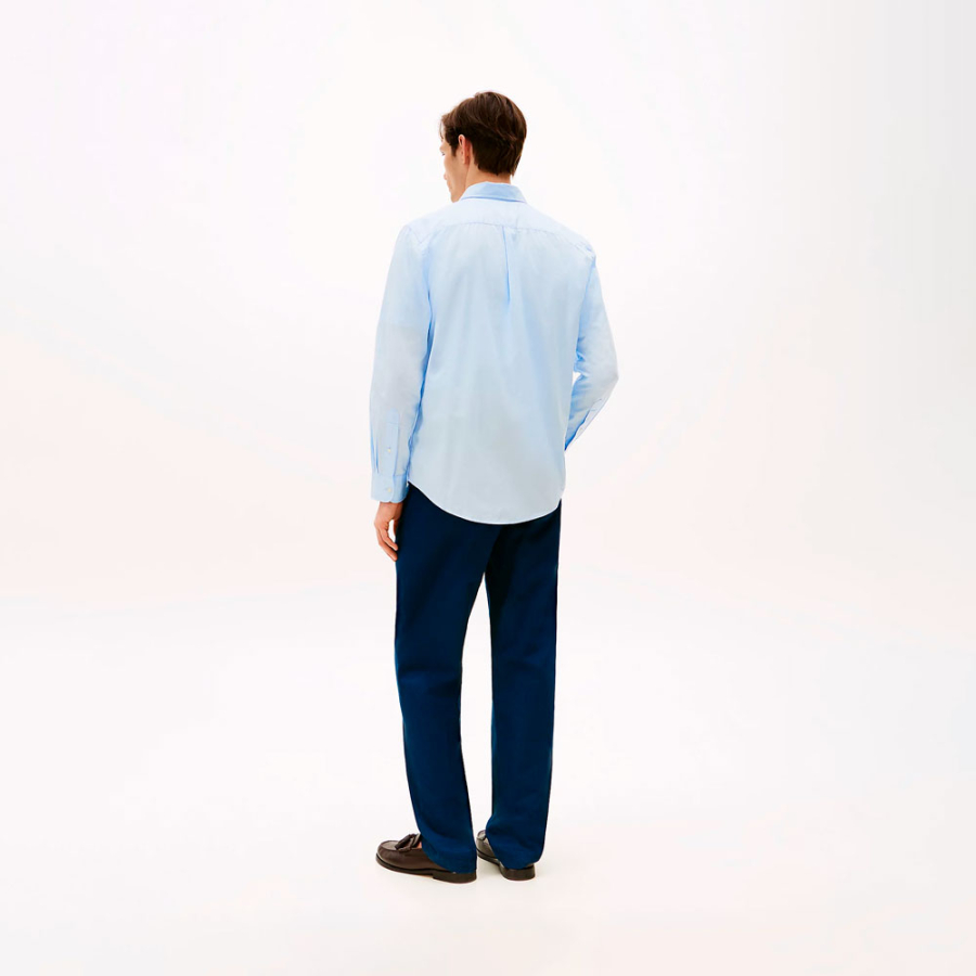 camisa-de-popeline-flexivel-com-corte-regular camisa-de-popeline-flexivel-com-corte-regular