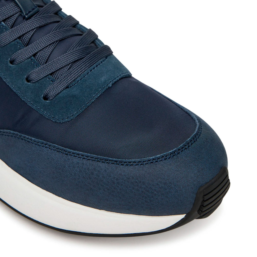 athleisure-runner-laceup-shoes athleisure-runner-laceup-shoes