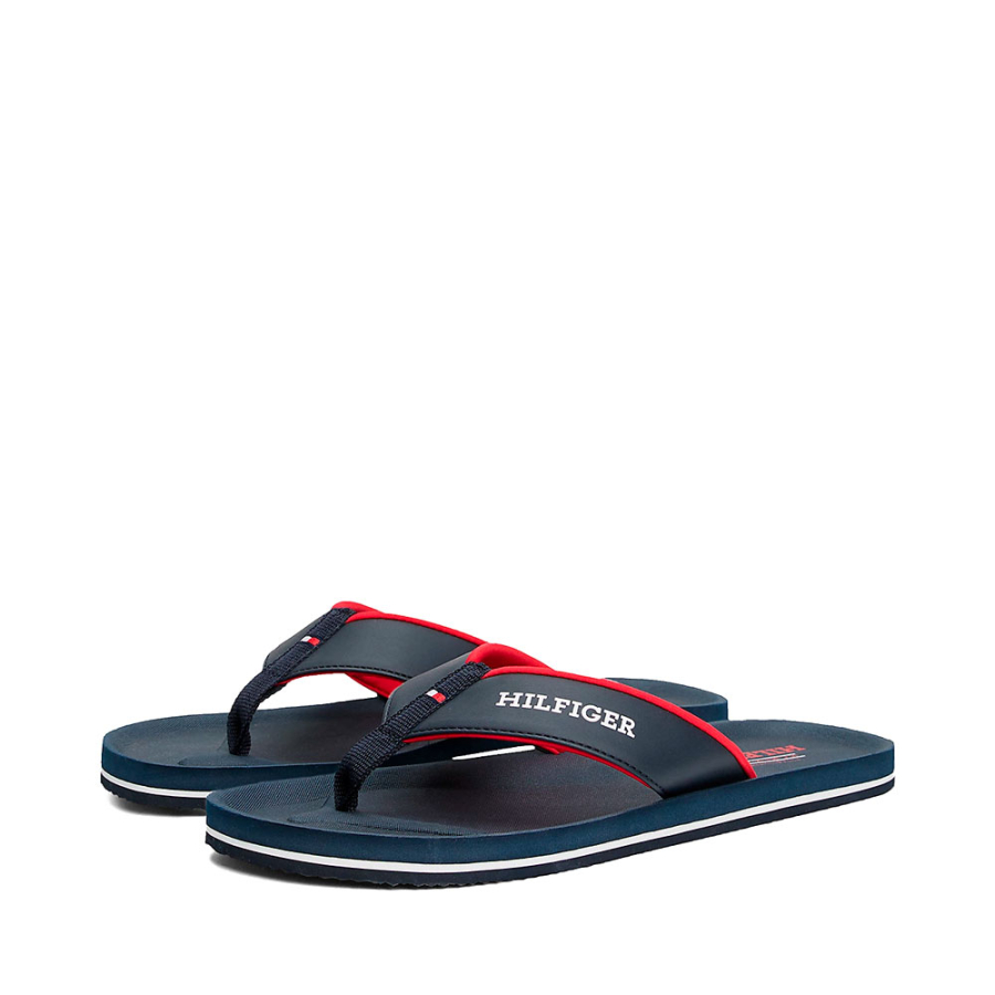 chanclas-con-tiras-acolchadas-e-inscripcion chanclas-con-tiras-acolchadas-e-inscripcion