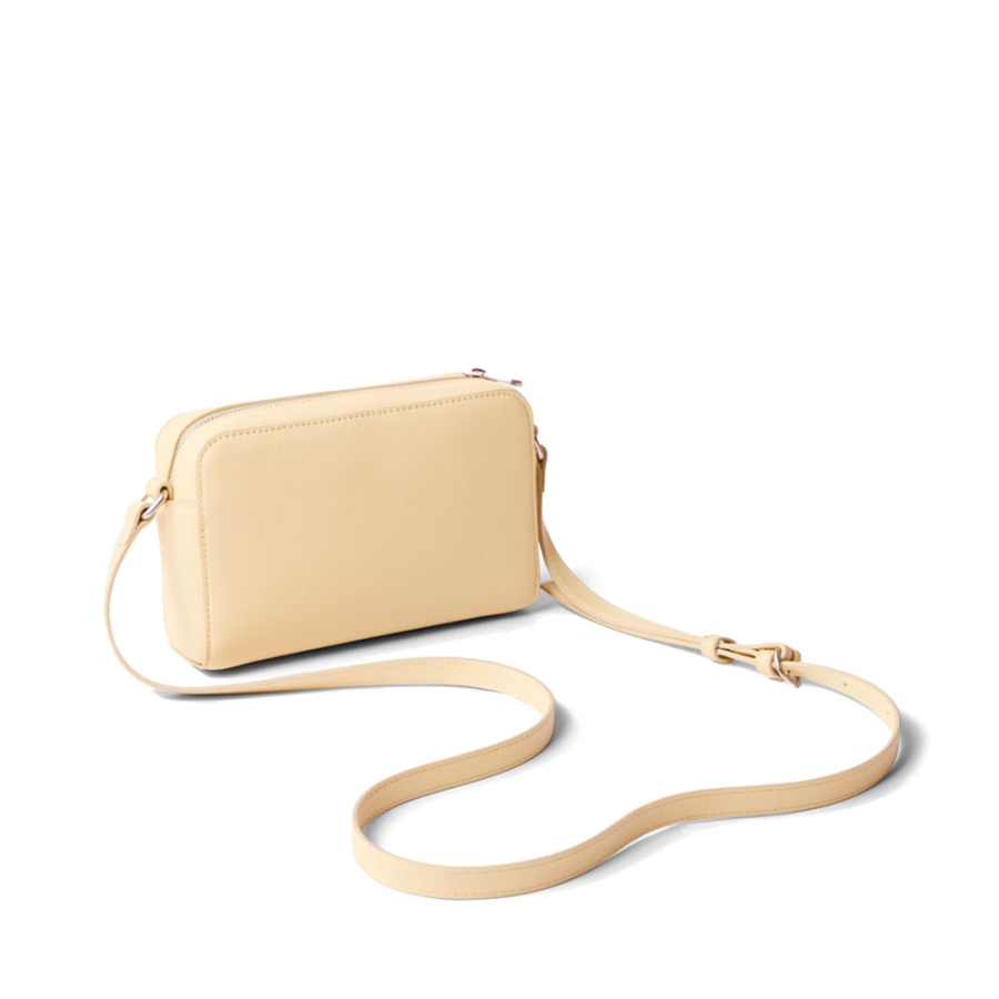 sculpted-camera-shoulder-bag sculpted-camera-shoulder-bag