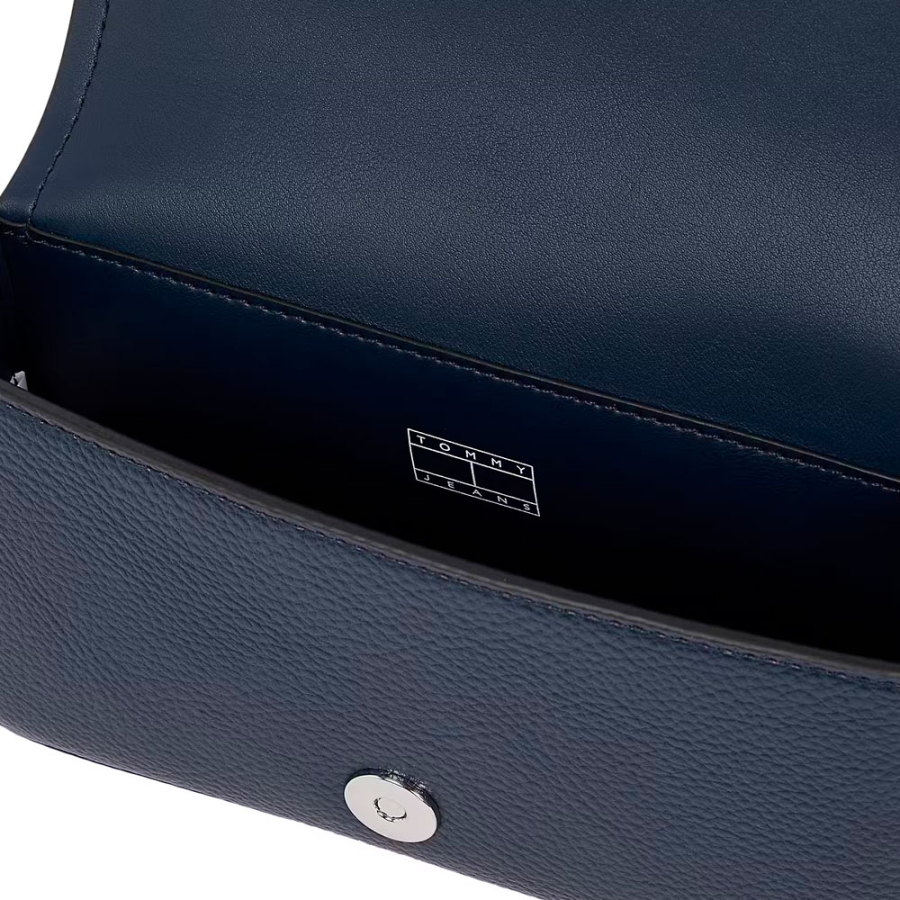 borsa-a-tracolla-con-patta-must