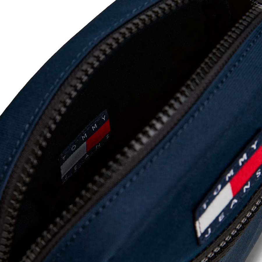 bolso-reporter-con-bandolera-y-logo bolso-reporter-con-bandolera-y-logo