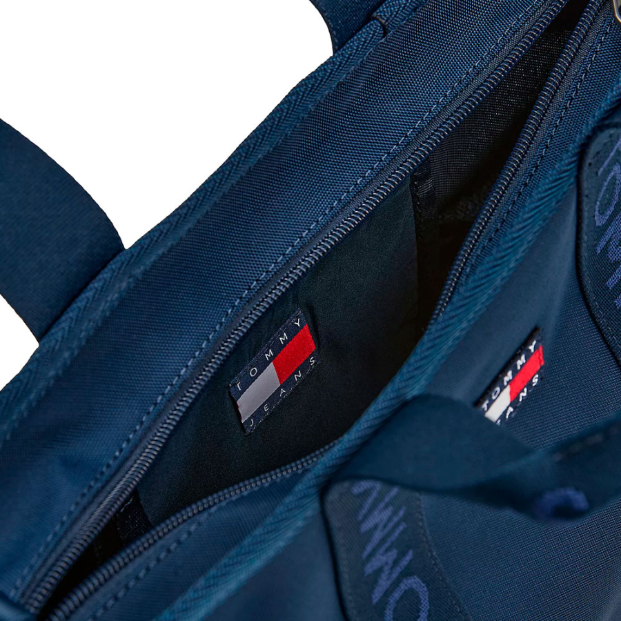 essential-tote-bag-mit-aufschrift