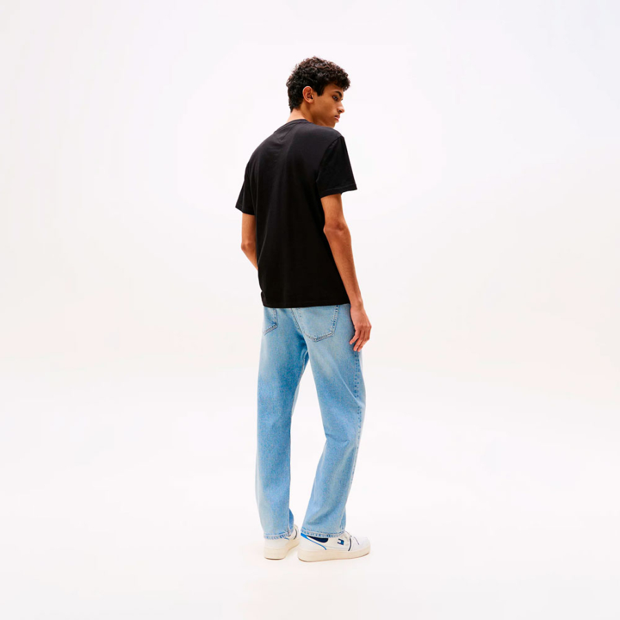 maglietta-con-logo-distintivo maglietta-con-logo-distintivo