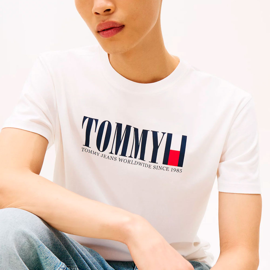 t-shirt-girocollo-con-logo t-shirt-girocollo-con-logo