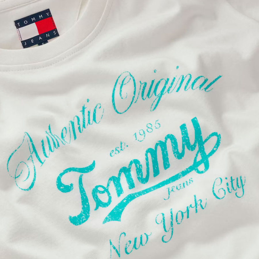 t-shirt-a-logo-essentiel-regulier t-shirt-a-logo-essentiel-regulier