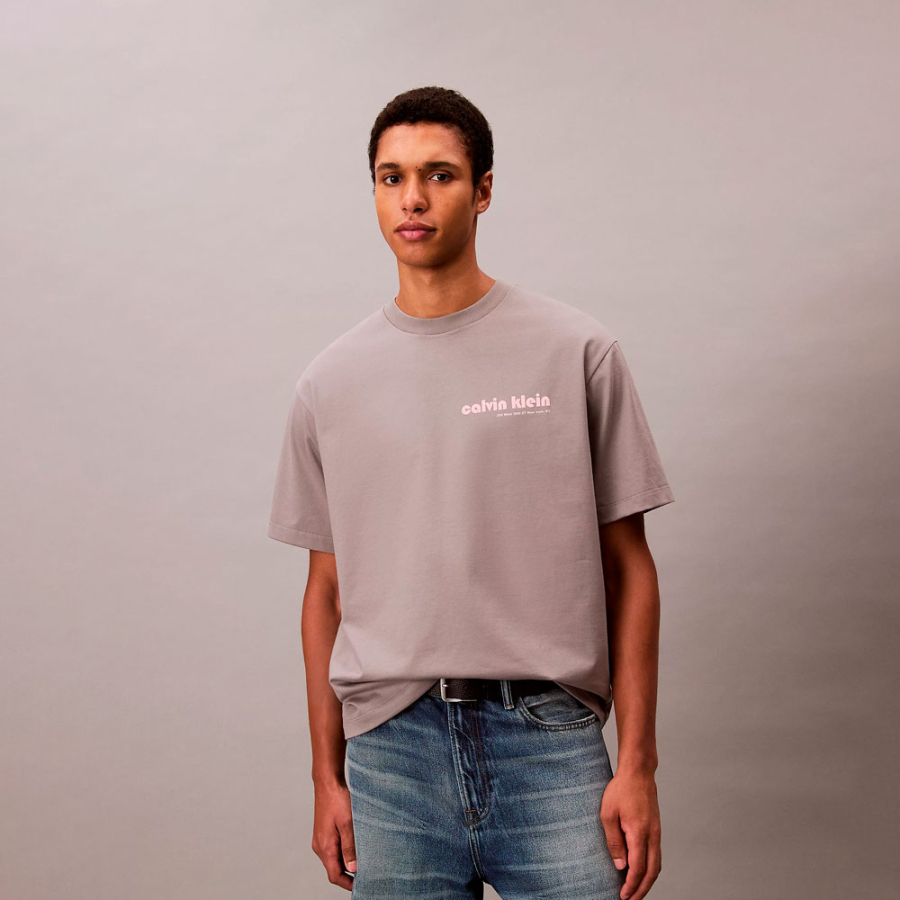 t-shirt-ample-avec-logo-calvin-klein t-shirt-ample-avec-logo-calvin-klein