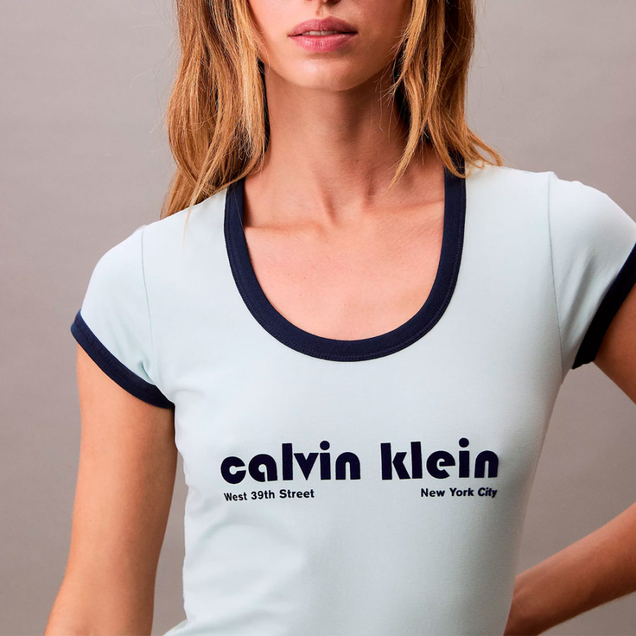 hemdblusenkleid-mit-logo hemdblusenkleid-mit-logo