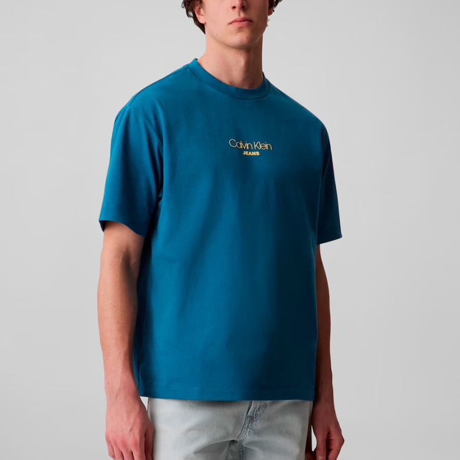 loose-fitting-graphic-logo-tee loose-fitting-graphic-logo-tee