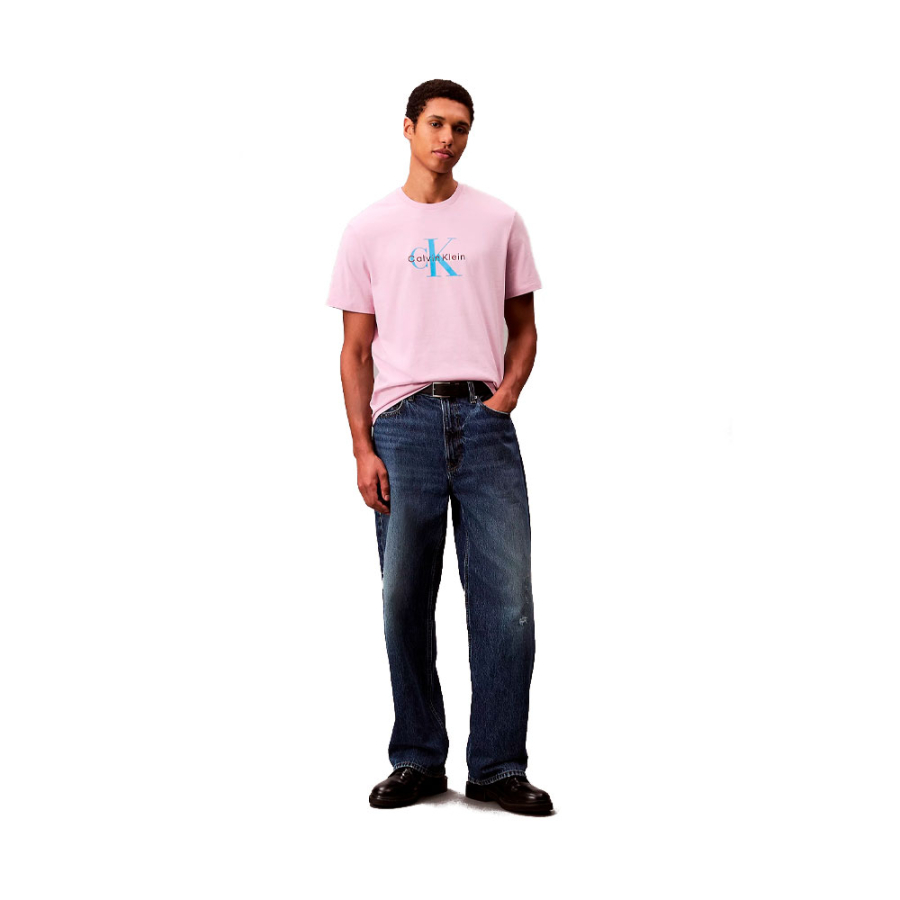monogram-logo-t-shirt monogram-logo-t-shirt