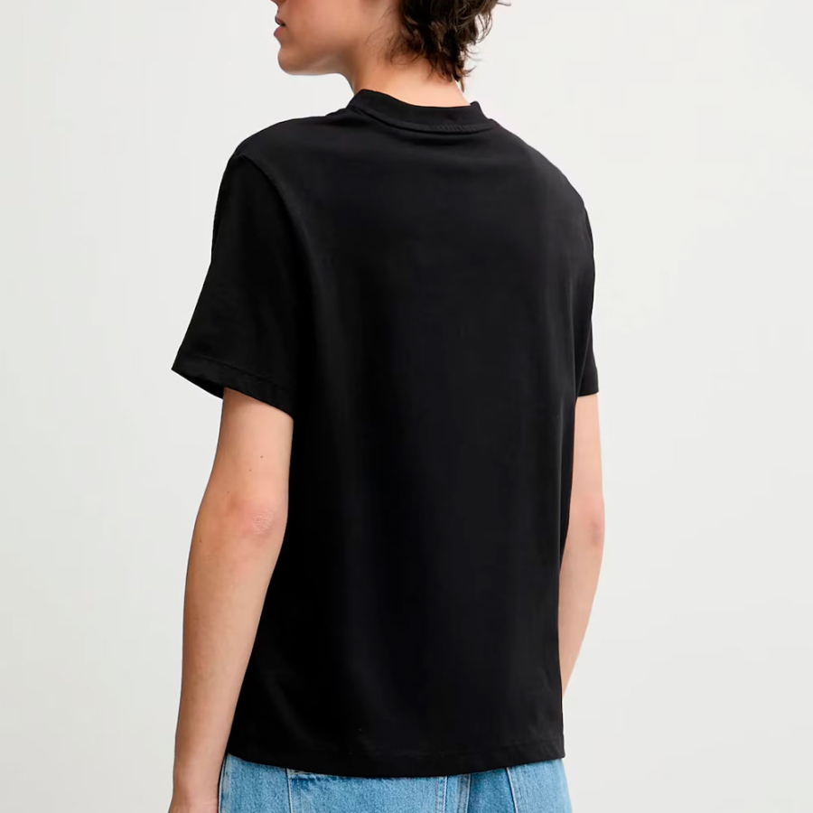 classic-logo-t-shirt classic-logo-t-shirt