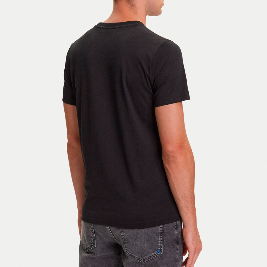camiseta-com-logotipo-de-basquete camiseta-com-logotipo-de-basquete