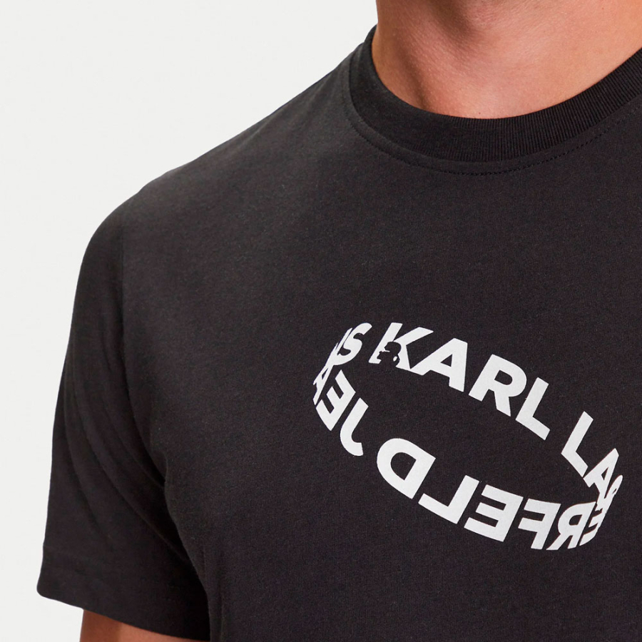 camiseta-con-logotipo-de-aro camiseta-con-logotipo-de-aro