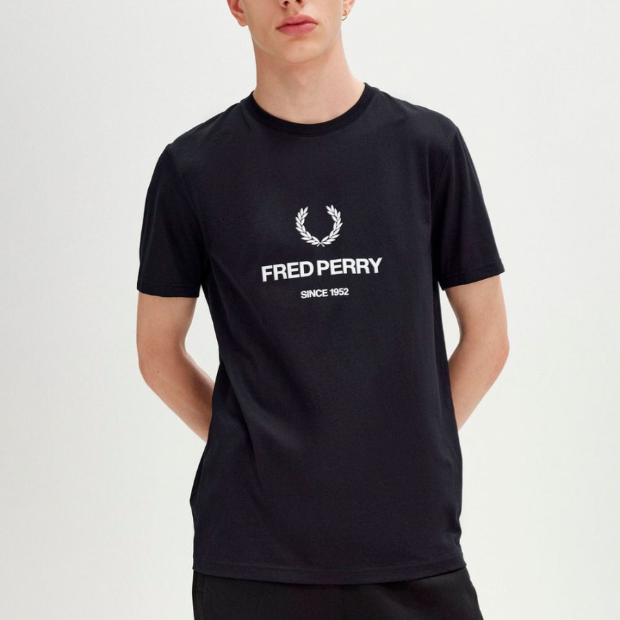 camiseta-com-estampa-da-marca