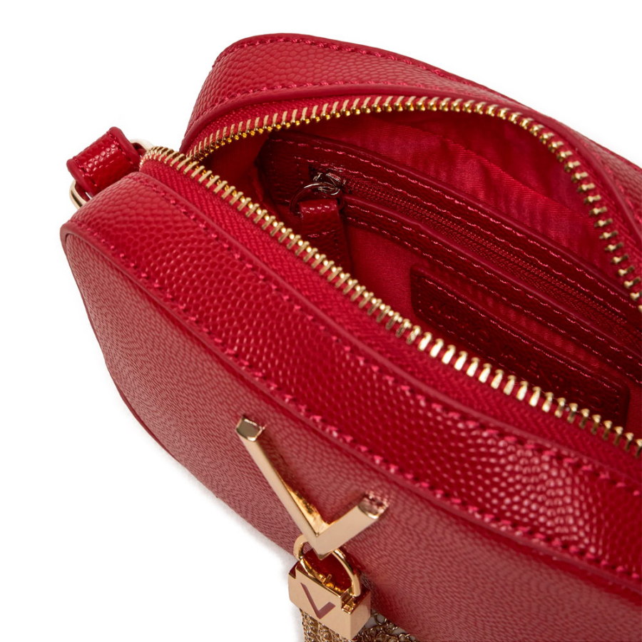 divine-shoulder-bag divine-shoulder-bag