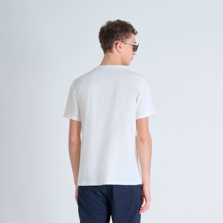 camiseta-de-ajuste-regular-con-estampado-de-tigre-bordado camiseta-de-ajuste-regular-con-estampado-de-tigre-bordado