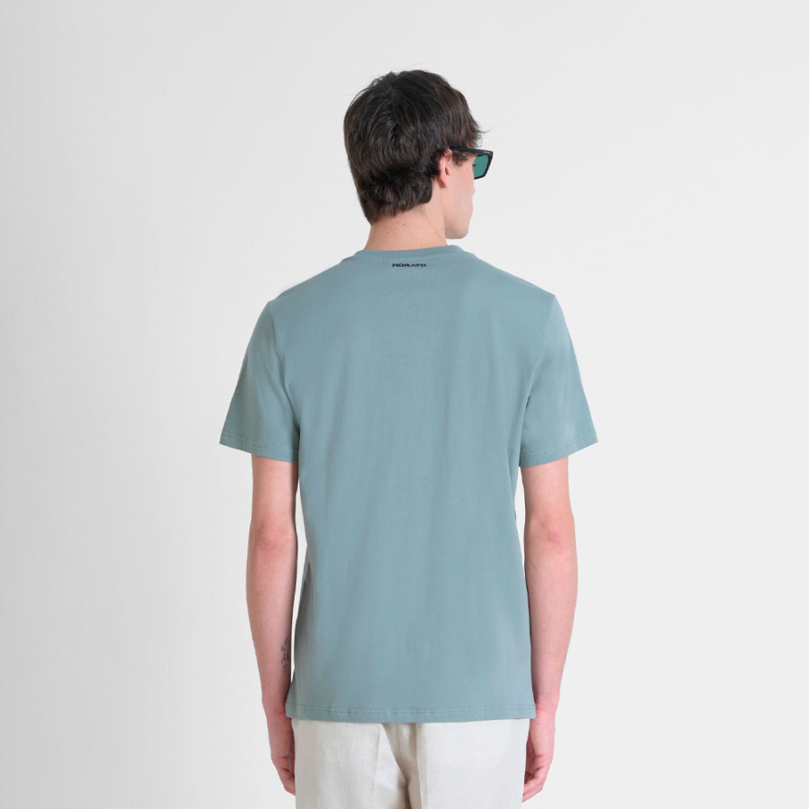 camiseta-de-ajuste-regular-con-estampado-de-goma camiseta-de-ajuste-regular-con-estampado-de-goma