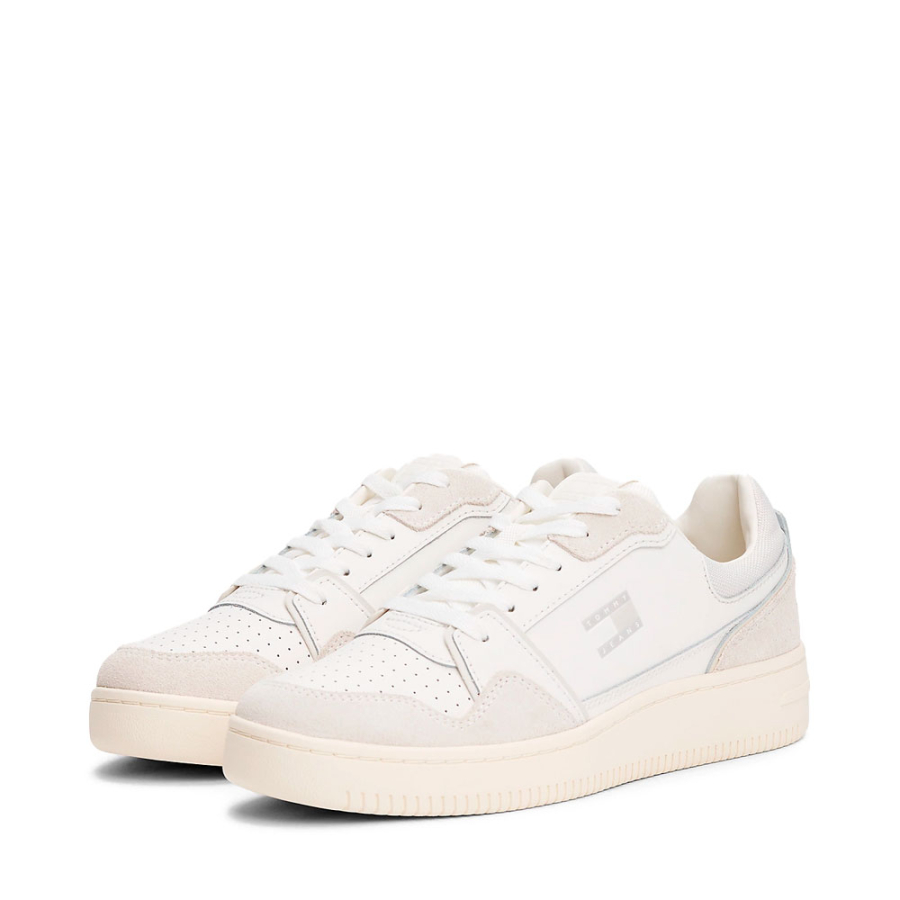 tenis-com-sola-de-couro-com-tachas tenis-com-sola-de-couro-com-tachas