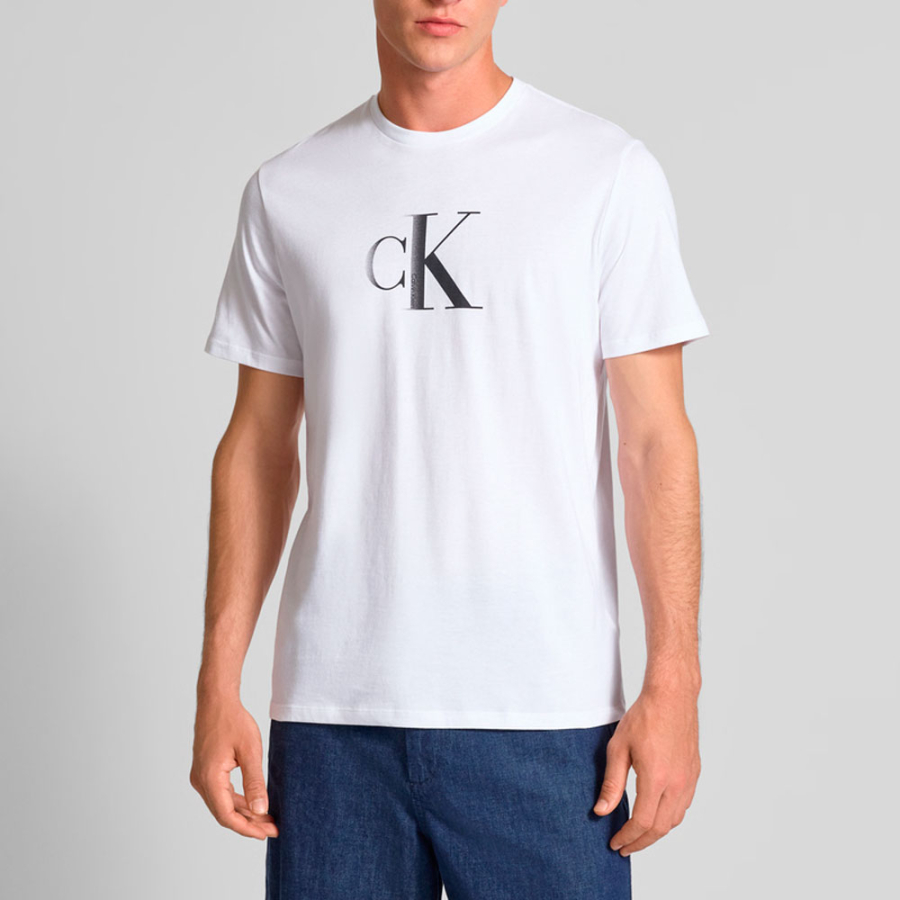 klassisches-t-shirt-mit-mittelmonogramm klassisches-t-shirt-mit-mittelmonogramm