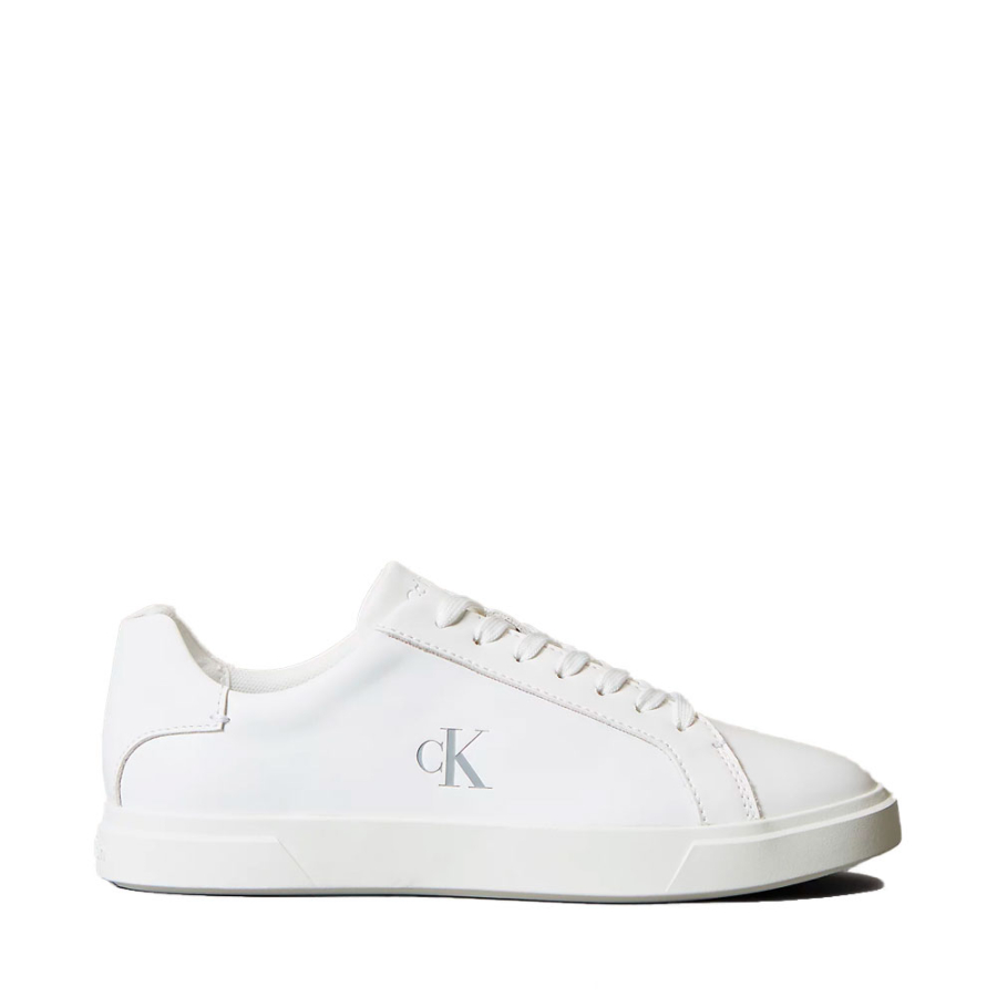 tenis-de-couro-com-logotipo-diferenciado
