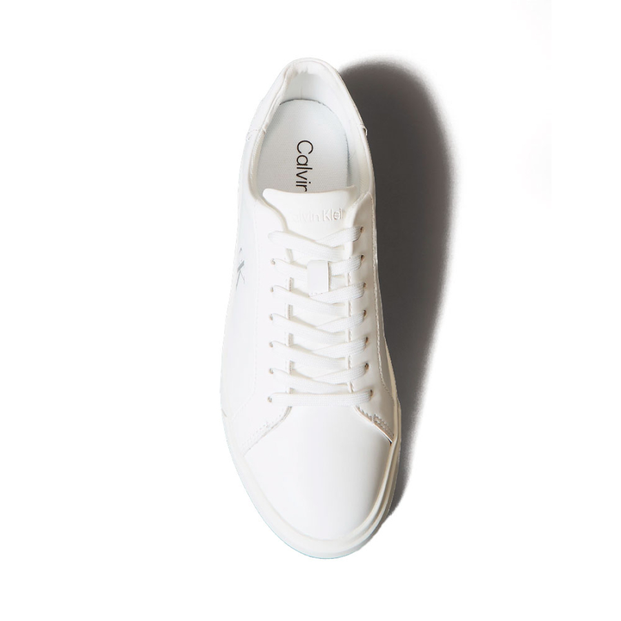 sneakers-in-pelle-con-logo-distintivo sneakers-in-pelle-con-logo-distintivo